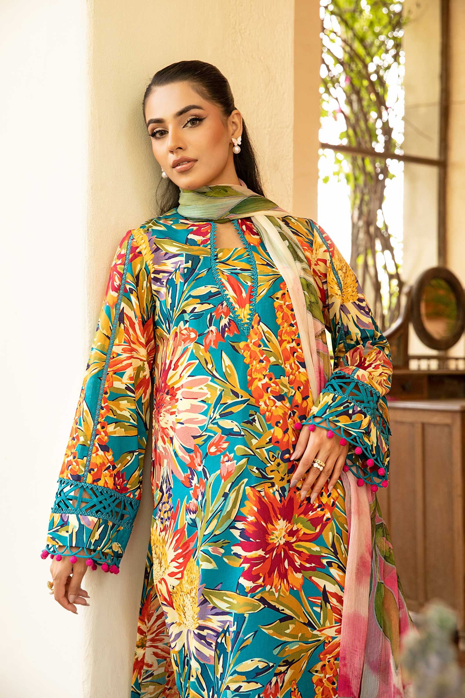3 Pc Unstitched Embroidered Lawn Suit UGH-342-A11