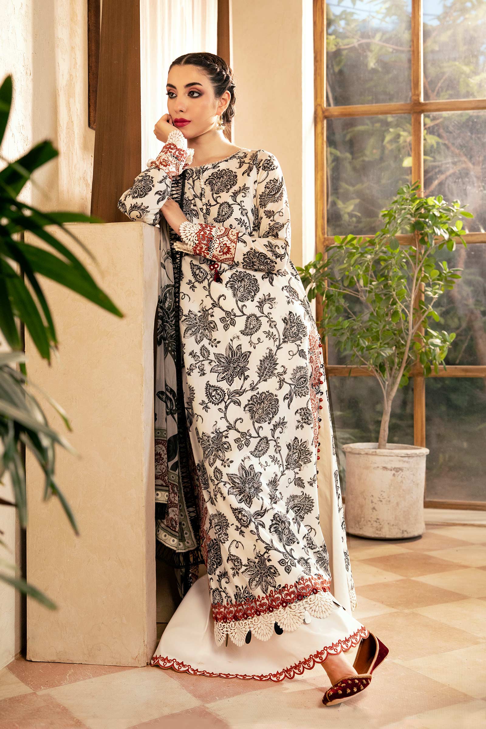 3 Pc Unstitched Embroidered Slub Lawn Suit UGH-342-A19