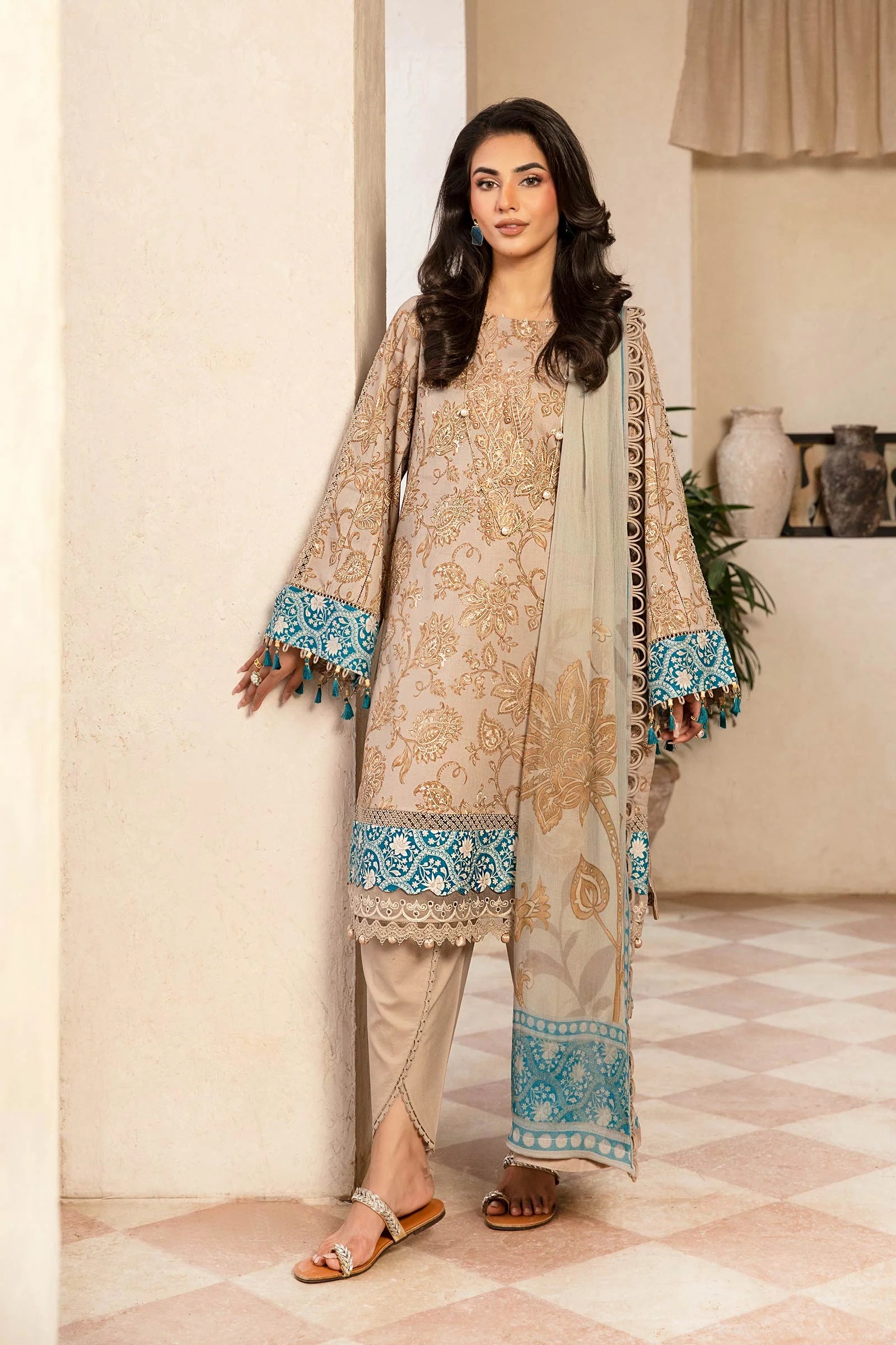 3 Pc Unstitched Embroidered Slub Lawn Suit UGH-342-A (10)