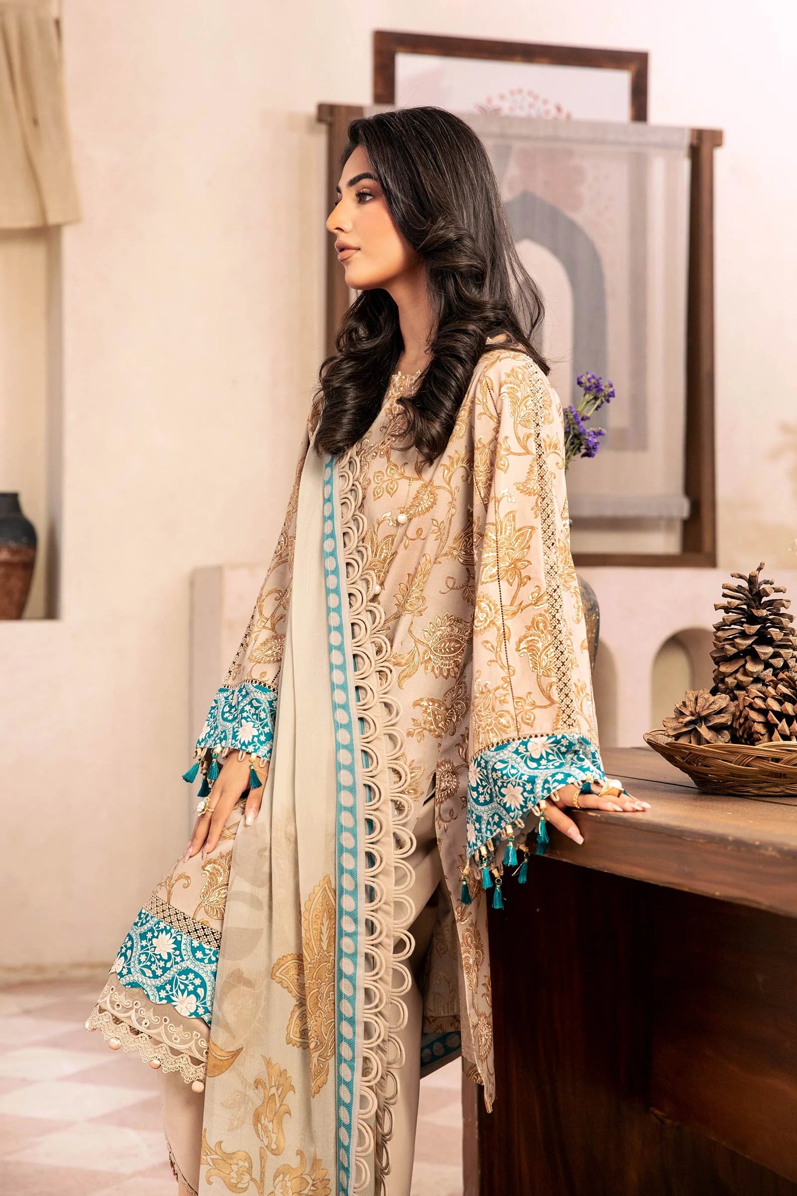 3 Pc Unstitched Embroidered Slub Lawn Suit UGH-342-A (10)