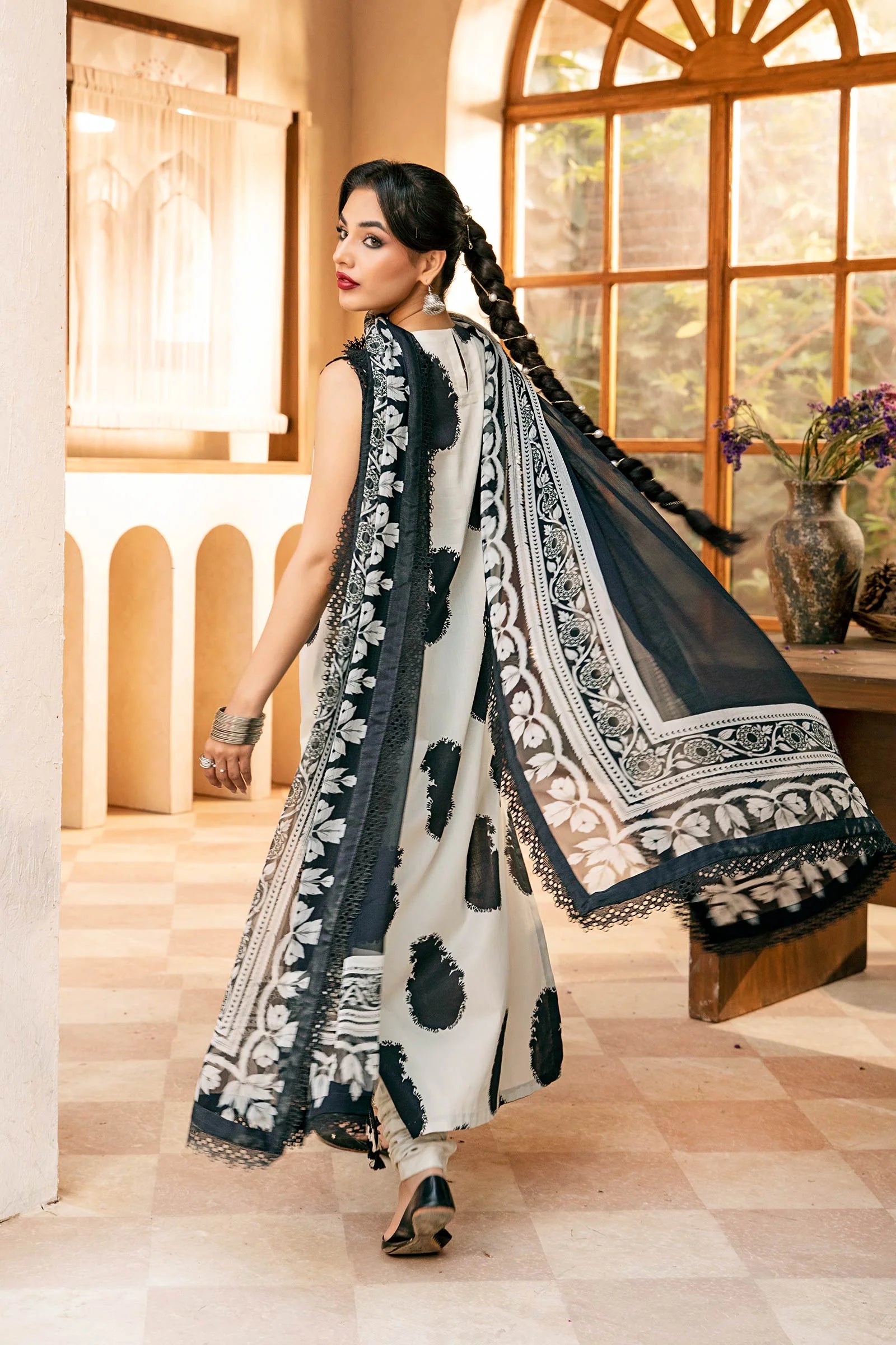 3 Pc Unstitched Embroidered Slub Lawn Suit UGH-342-A17