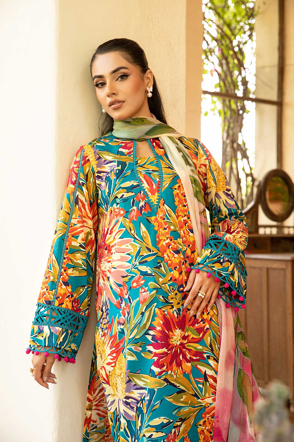3 Pc Unstitched Embroidered Lawn Suit UGH-342-A11
